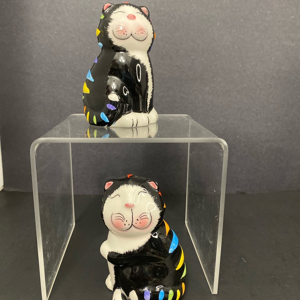 GKAO Rainbow kitty shakers